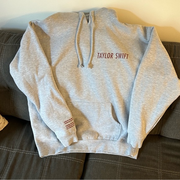 Taylor swift Red TV hoodie (limited edition) size unisex xl - Picture 1 of 3